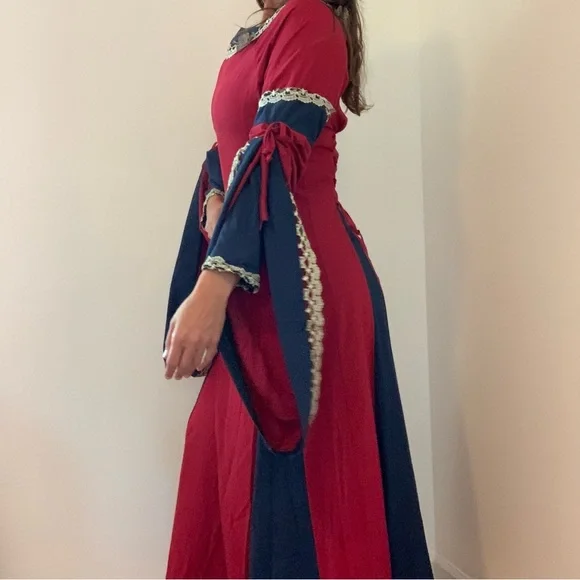 Renaissance Costume Dress - Picture 4 of 4